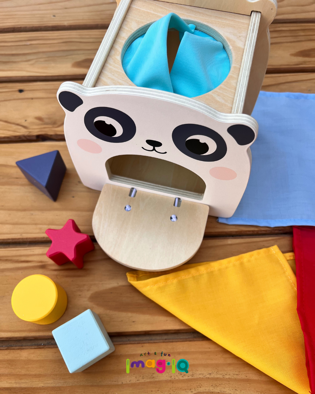 CAJA DE PAÑUELOS - HI PANDO